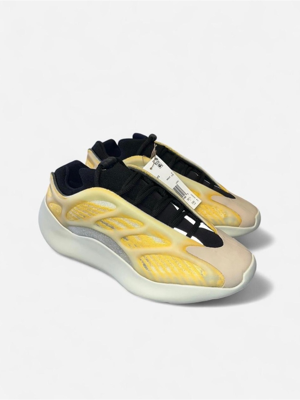 Adidas Yeezy
700 V3 "Mono Safflower"
Size US 6 1/2